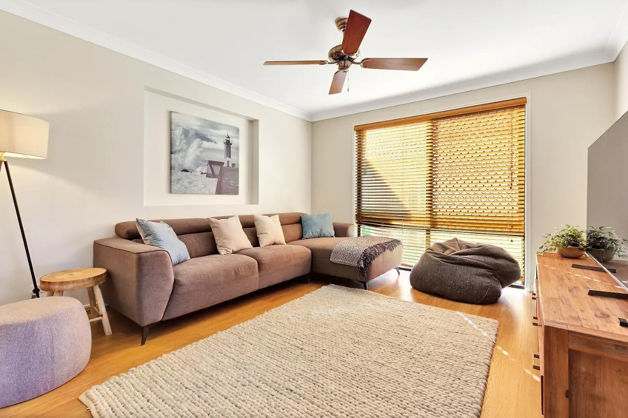 Pet Friendly 5 Bedroom Family Home W Pool At Caloundra Caloundra West Дом отдыха