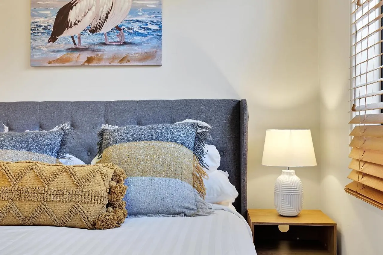 Pet Friendly 5 Bedroom Family Home W Pool At Caloundra Caloundra West
