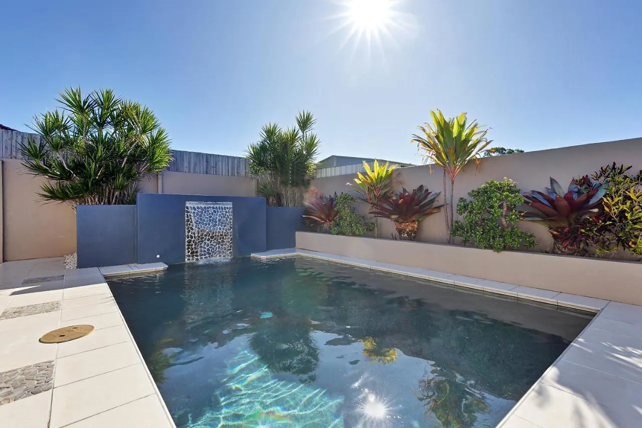 Pet Friendly 5 Bedroom Family Home W Pool At Caloundra Caloundra West